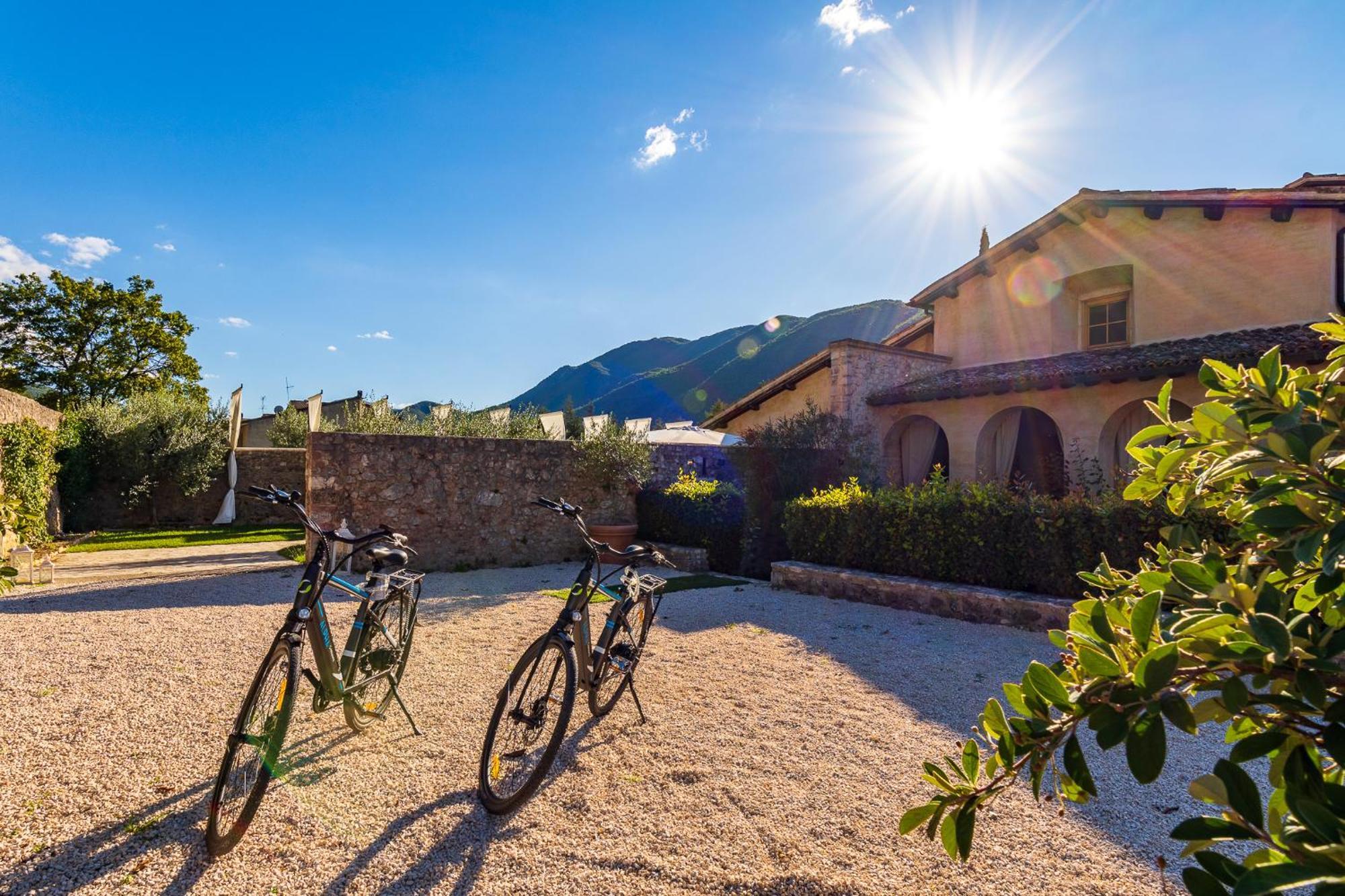 Ex Convento Santa Croce-Country Resort SantʼAnatolia di Narco Exterior foto
